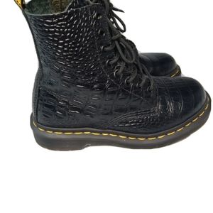Dr Martens Pascal Croc Boots Women's Size 6 Black Leather Combat Style Boots